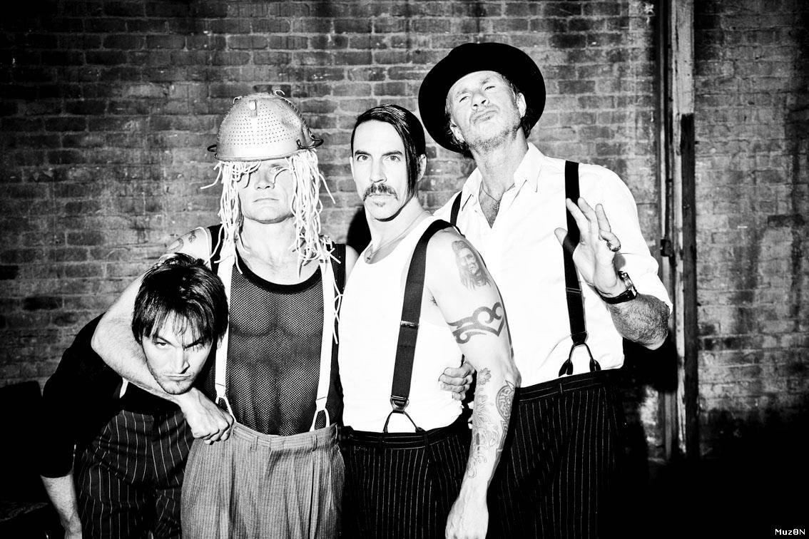 Долгожданный концерт RED HOT CHILI PEPPERS в «Олимпийском» - 1 Января 2012